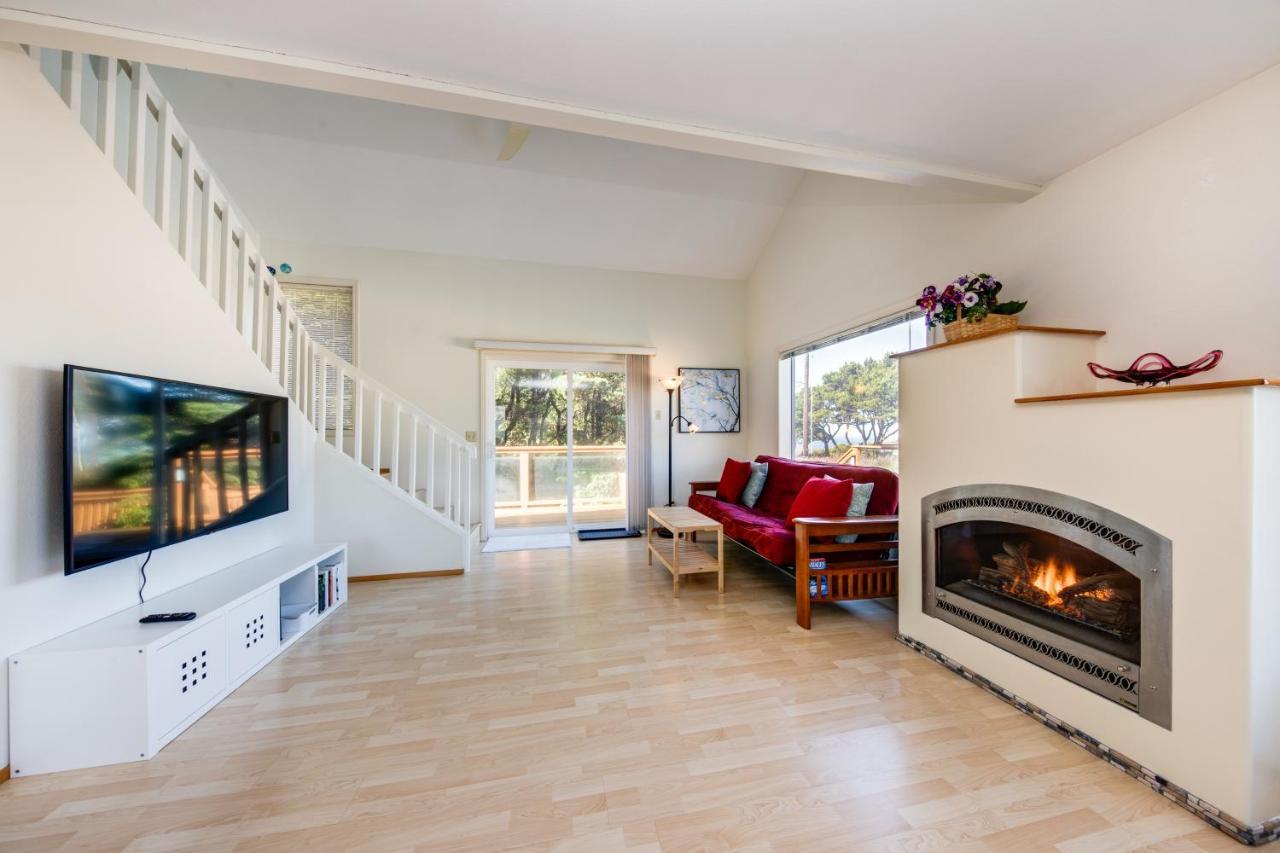 Coastal Dream Villa Depoe Bay Exterior photo
